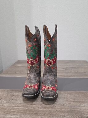 Agave Gray Western Embroidered Heeled Boots with Red & Green Floral Detail